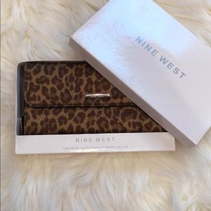 NEVER USED IN BOX NINE WEST WALLET LEOPARD PRINT